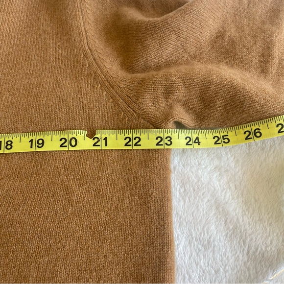 Unsubscribed Cashmere Carmel Button-Up Oversized Cardigan | M - Picture 9 of 11